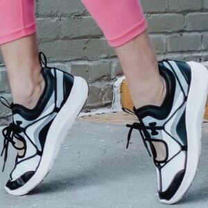 NEW Vionic Delmar Giselle Comfort Sneakers Cutout Slip On Women's 9 Black/White